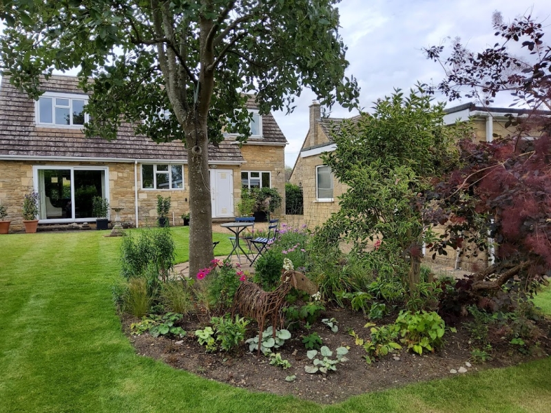 Chapmans Close
